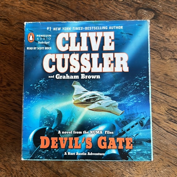 FREE WITH ANY PURCHASE (add to bundle) A novel from the NUMA files: DEVILS GATE - Picture 6 of 7